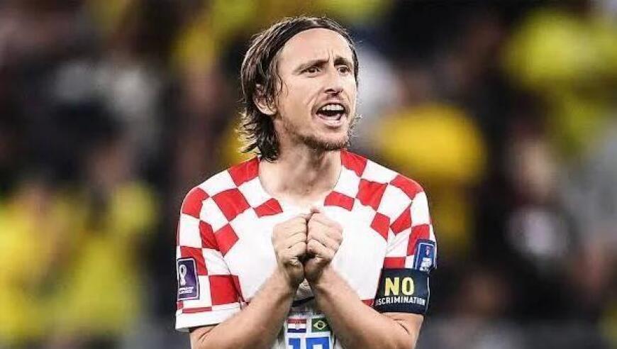 上半场累计第4次！杨瀚森次节协防再送防守犯规