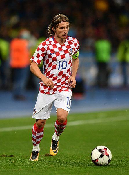 队报：雷恩19岁中卫布德拉勒飞速崛起，多支豪门长期关注他